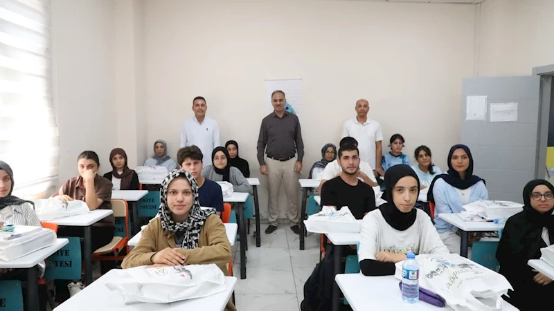 Başkan Mehmet Kuş’tan üniversite adaylarına destek sözü verdi