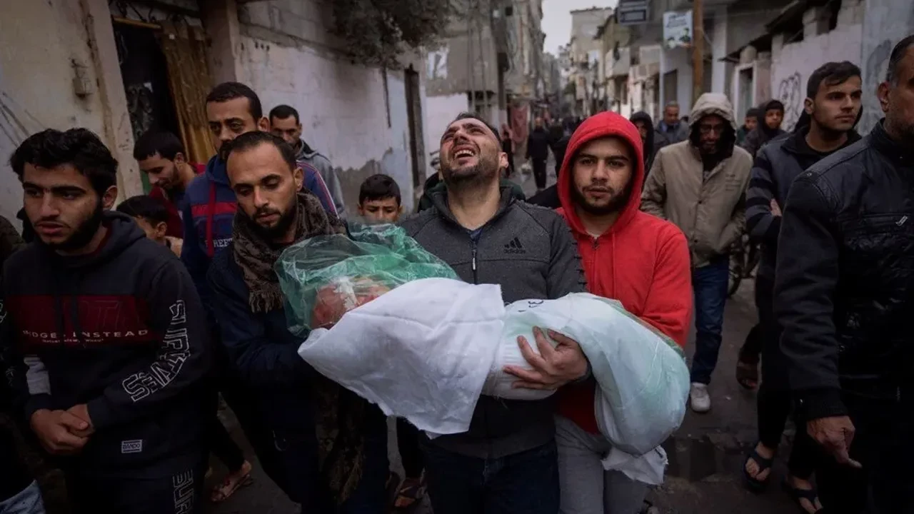 Gazze’de ağustos ayında 185 kişi açlıktan hayatını kaybetti